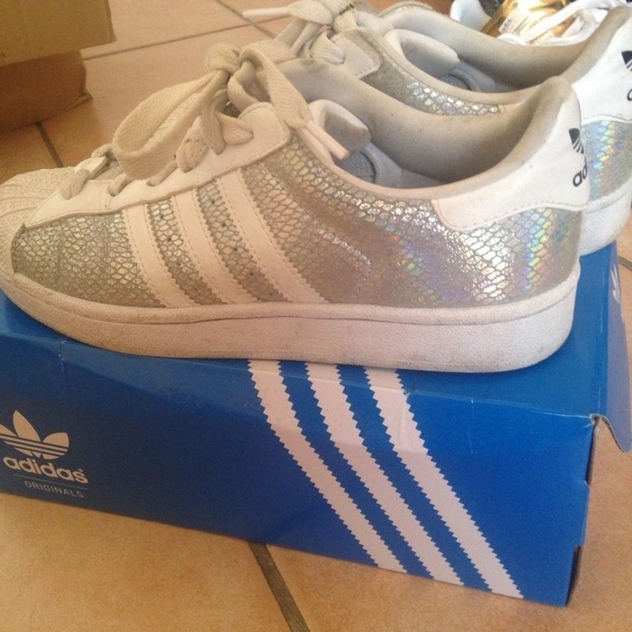 adidas superstar femme holographique