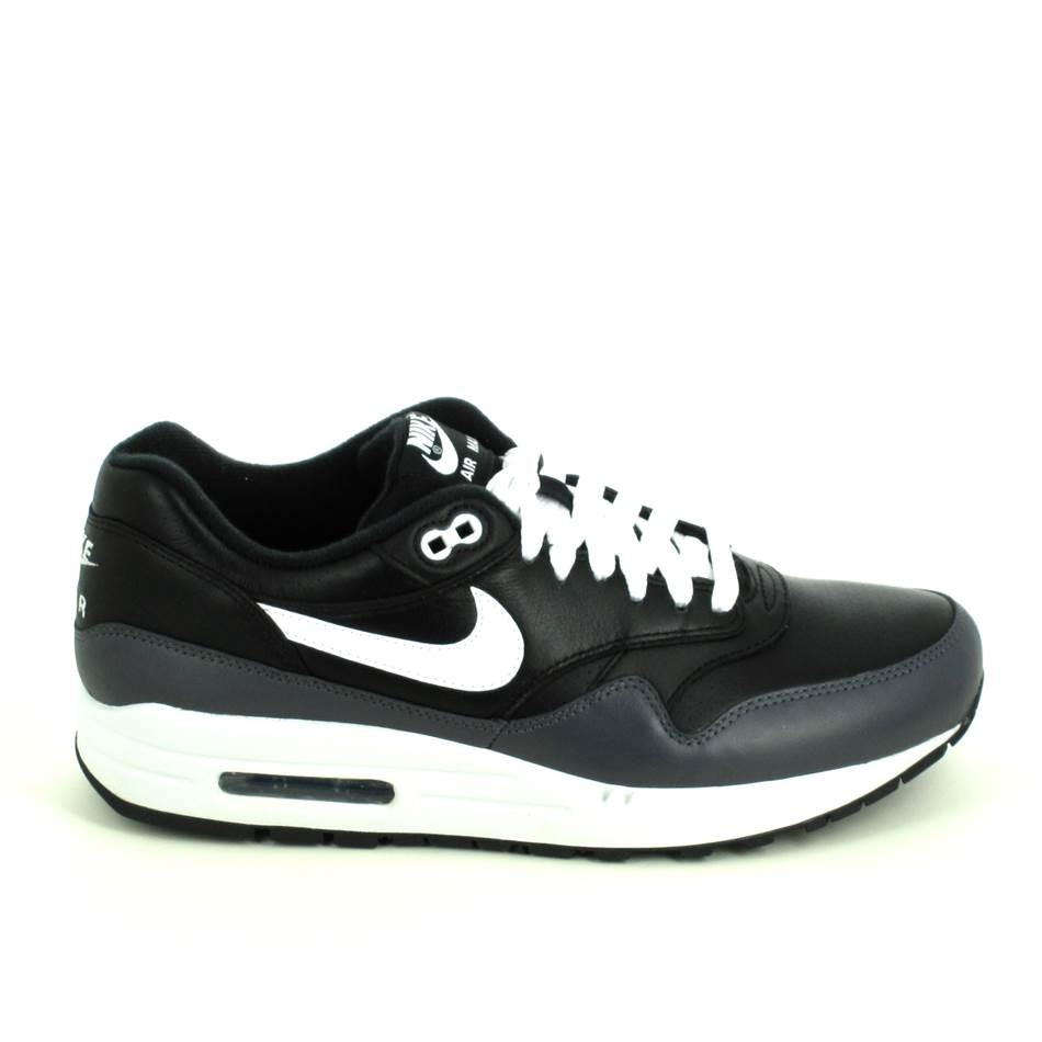 air max one noir et blanc